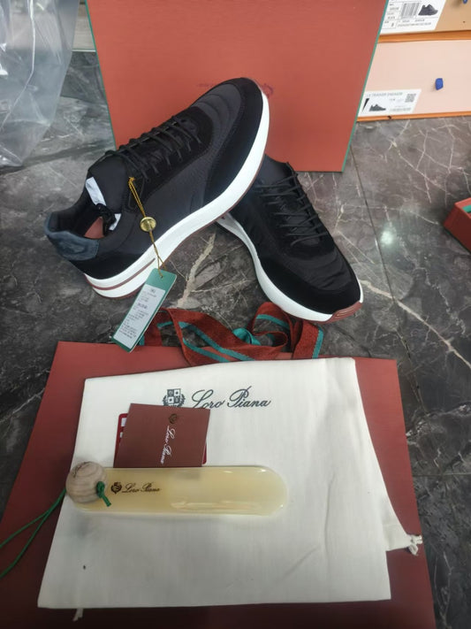 Loro piana weekend walk sneakers zwart