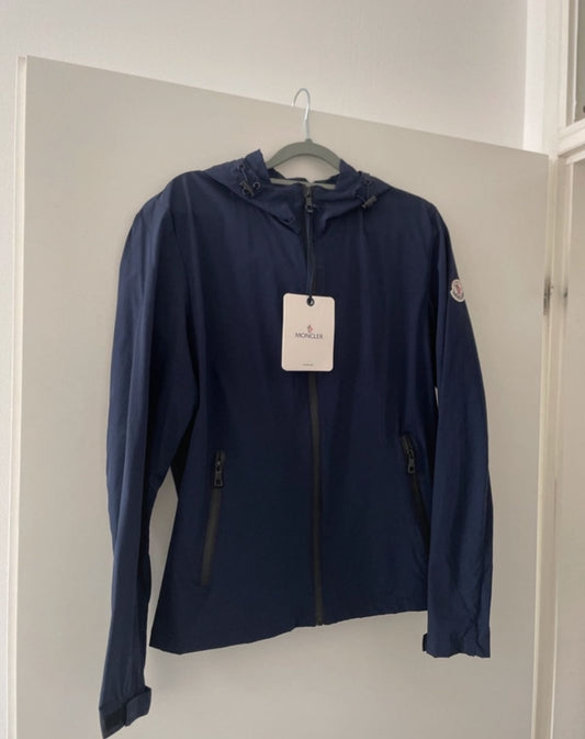 Budget moncler windbreaker